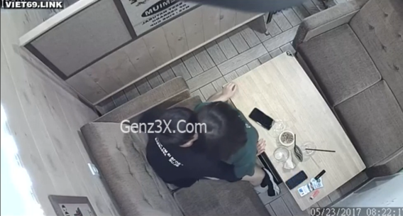 Clip sex xưa cặp đôi học sinh giã nhau trong quán trà sữa